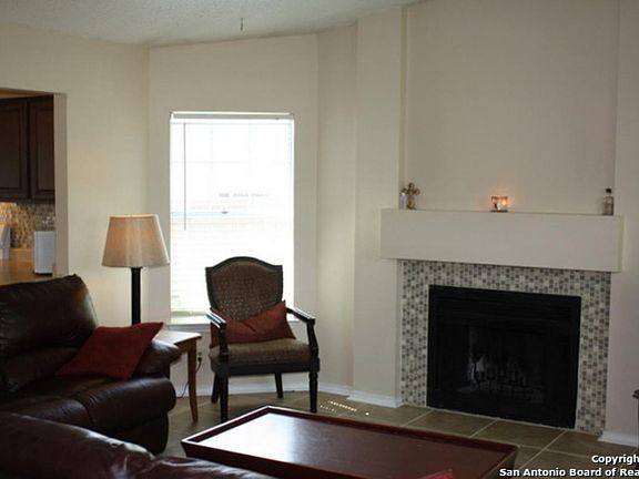 2nd image of 5930 Les Harrison Dr