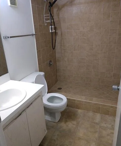 160 Live Oak Woods Ct #6D — Photo 2