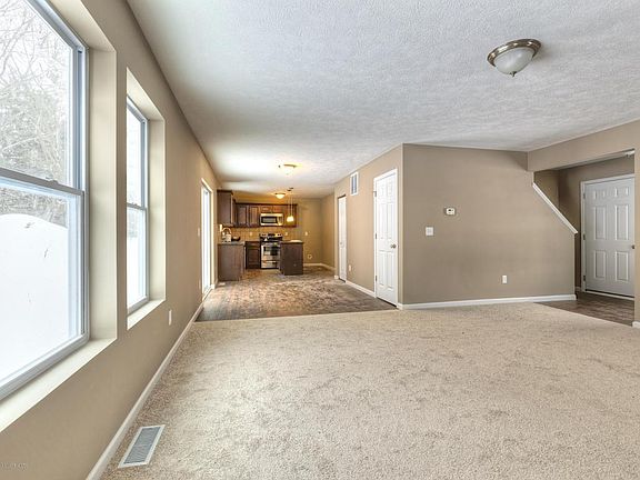 2nd image of 1883 Nightingale Dr