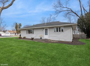 2 Craig Ter, Lake Zurich, IL 60047