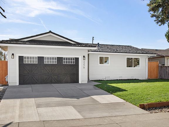 3rd image of 3278 Sagewood Ln