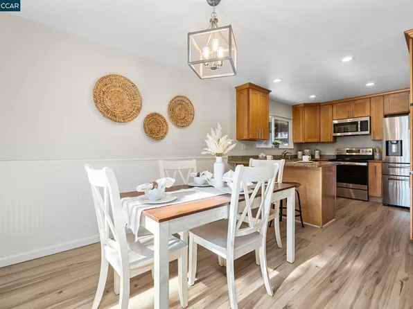 9 Glen Dr, Fairfax, CA 94930