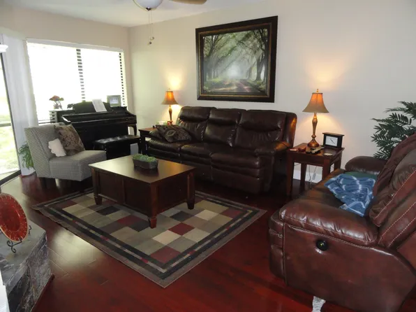 153 Olive Tree Cir, Altamonte Springs, FL 32714