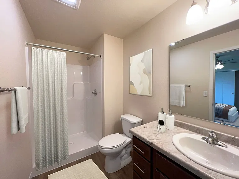 713 Caroline St — Photo 227