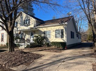 30 Perry St, Gowanda, NY 14070