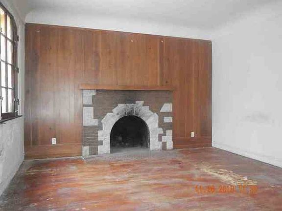 2nd image of 7951 S Blackstone Ave