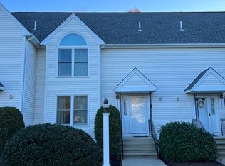 35 Pilgrim Village Rd APT 1502, Taunton, MA 02780
