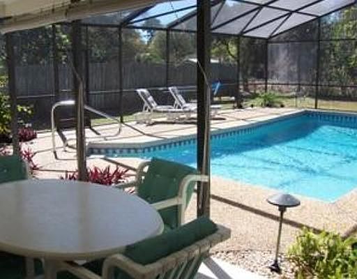 3rd image of 3817 Gatewood Dr