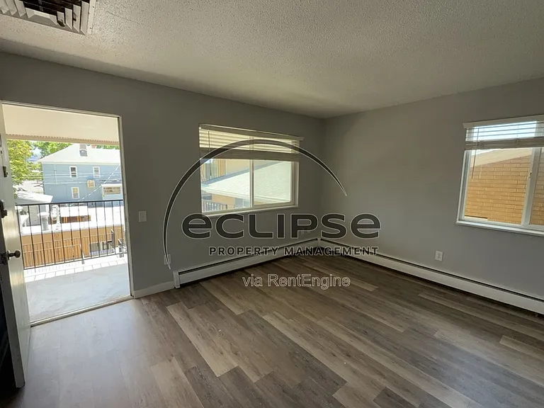 Summit View Apartments — Photo 82