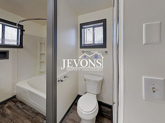 4th image of 812 S 10th Ave #1/2