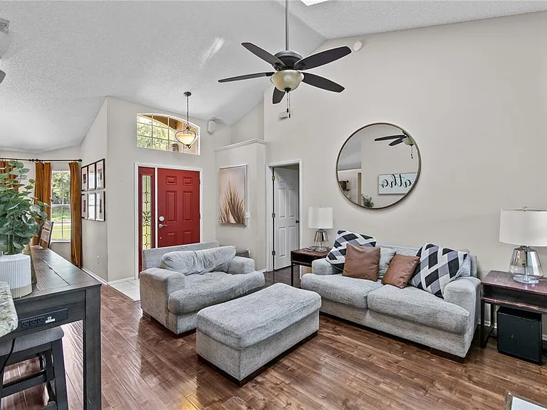 1322 American Elm Dr — Photo 5