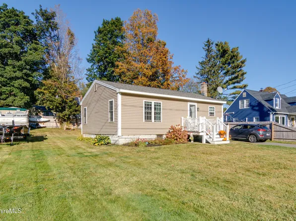 8 Balance Rock Rd, Lanesborough, MA 01237