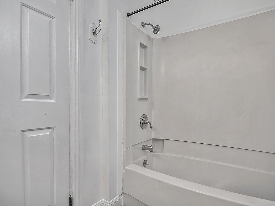 1st image of 265 Cumberland St APT 2
