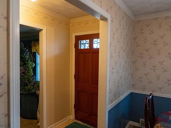 4th image of 1873 Grovehaven Dr