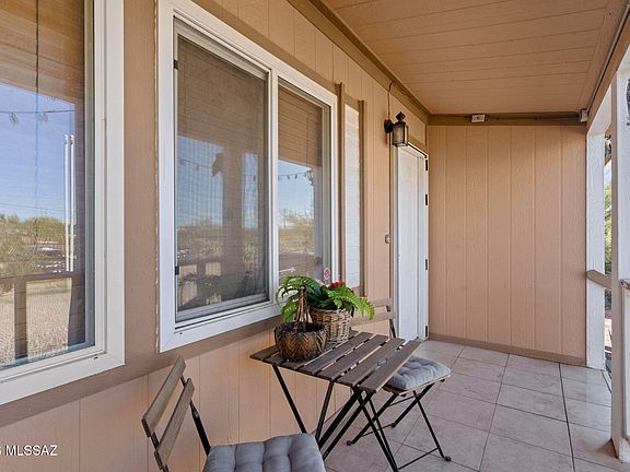 3rd image of 3827 S Aldon Rd