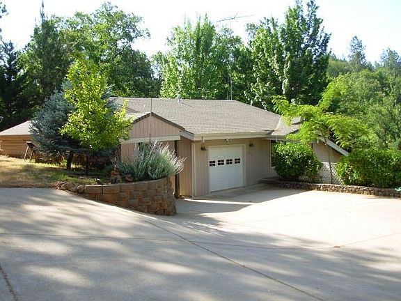 upper entryway to house