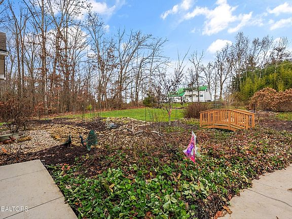 4th image of 2220 Wichita Dr