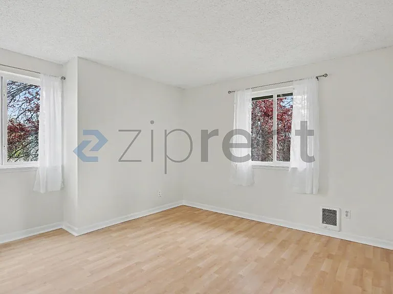 5160 SW 180th Ave #2 — Photo 11