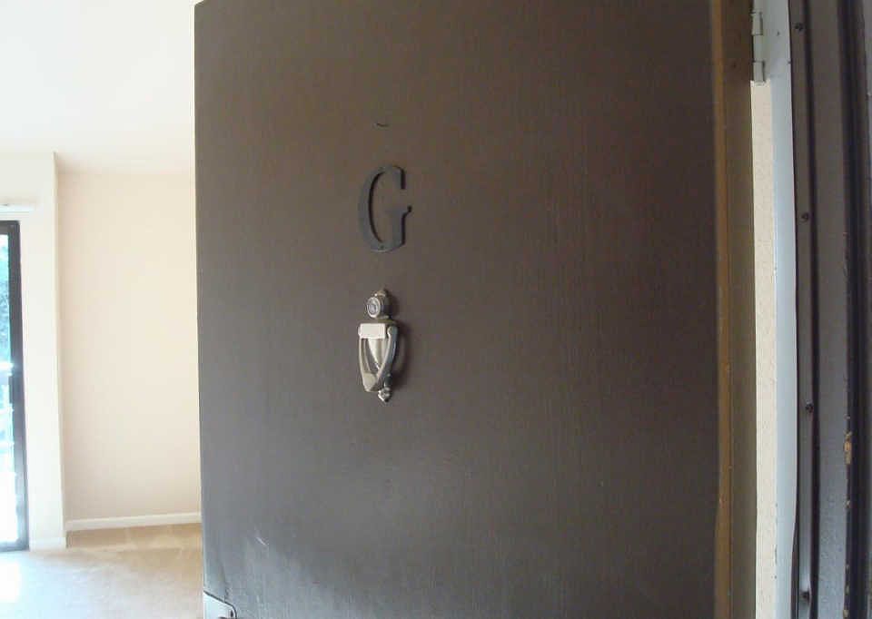 1st image of 425 W Laurel Dr APT E