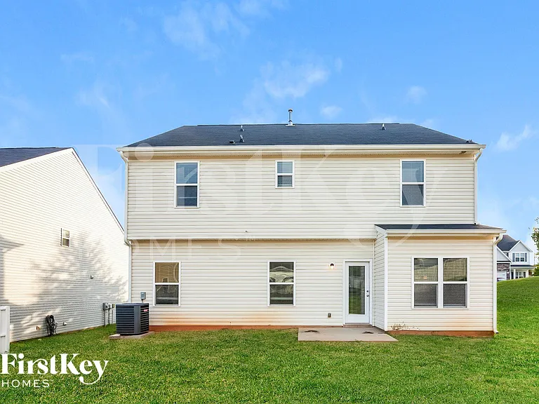 2516 Meadow Crossing Dr — Photo 18