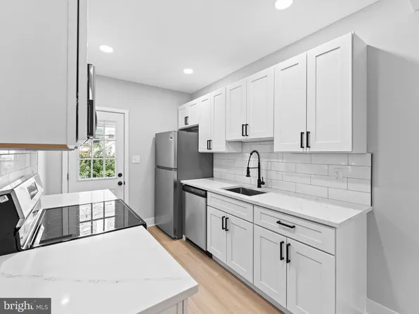 905 Marlyn Rd, Philadelphia, PA 19151