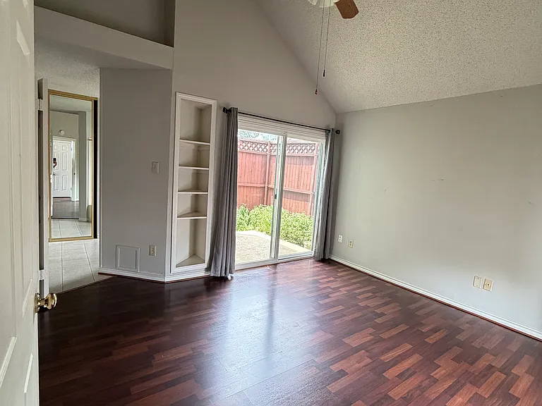 3167 Royal Ln — Photo 7