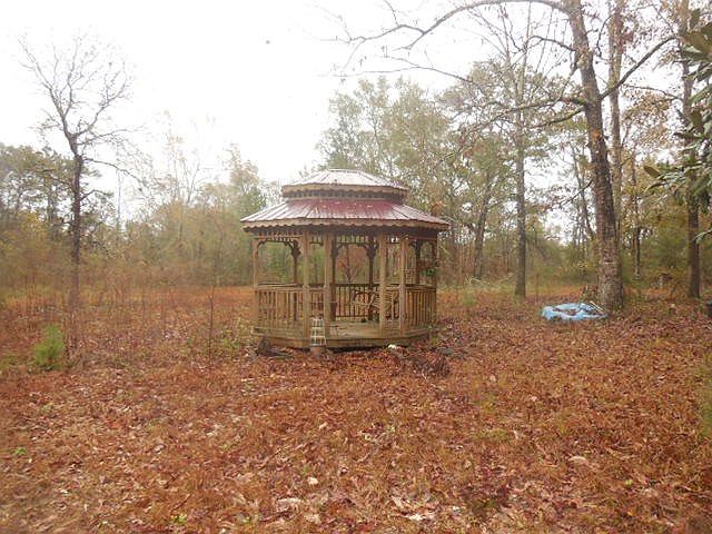 2nd image of 311 Sweetfield Ln
