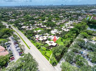 1410 14th Ct, Palm Beach Gardens, FL 33410