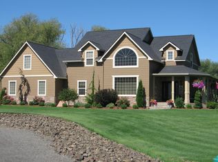 7907 Bachelorview Dr, Yakima, WA