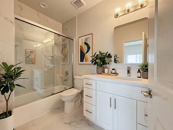 4th image of 302 W Foothill Blvd #D