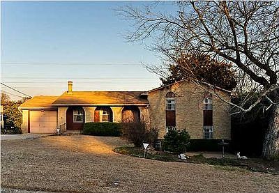 1st image of 427 Larkwood Dr