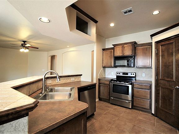 5th image of 16601 La Paloma Ln