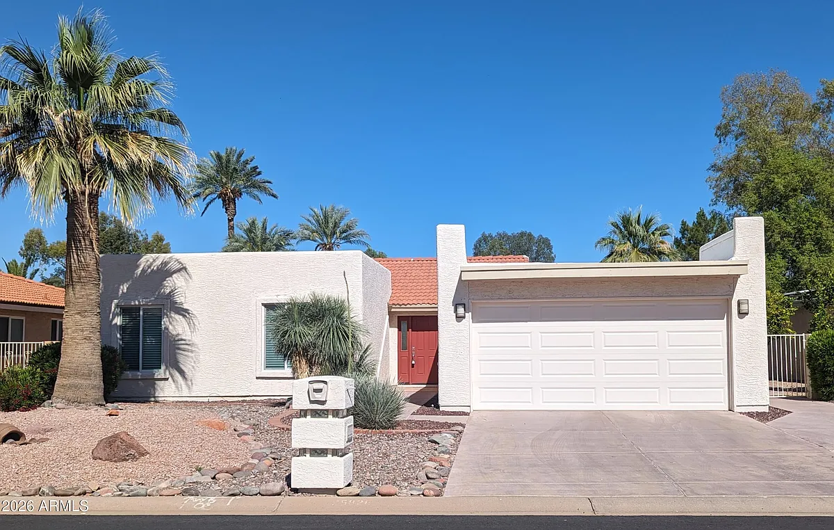 Building Photo - 25826 S Cedarcrest Dr