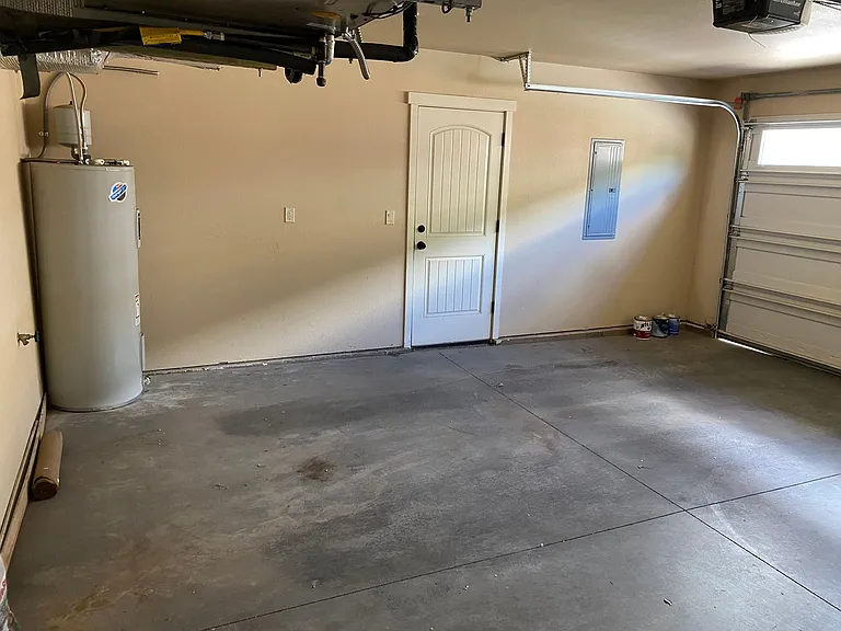 844 NW Newport Ave — Photo 12