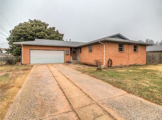 312 S Classen Ave, Moore, OK 73160