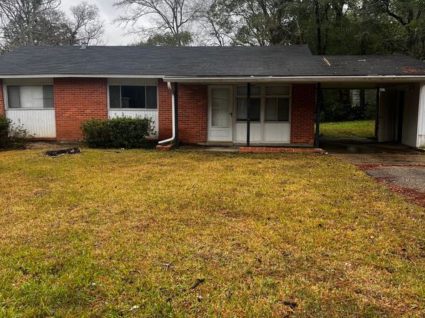 351 Latimer Ln