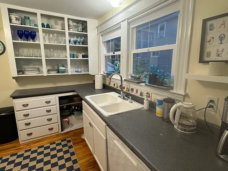 34 Angell Ave — Photo 15