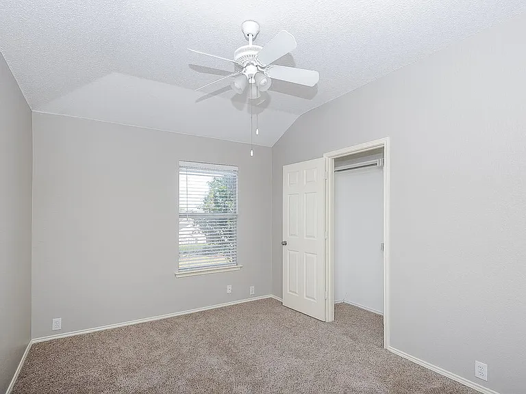 8300 Orleans Ln — Photo 15