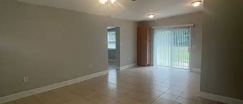 3rd image of 1007 N Glenwood Ave