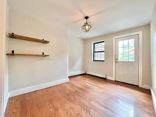 Rented by Doorway NYC, LLC | media 20