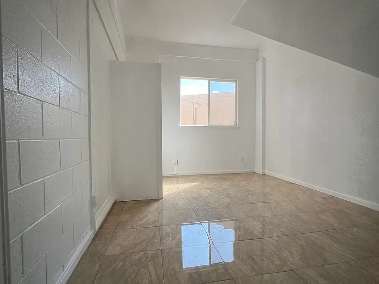 94-140 Awalai Pl — Photo 2