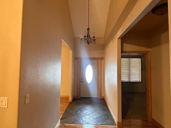 3rd image of 546 S Cottonwood