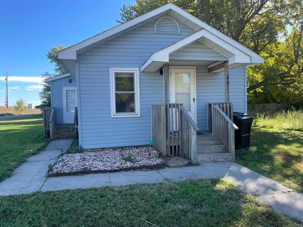 451 Webb St, Odessa, NE 68861