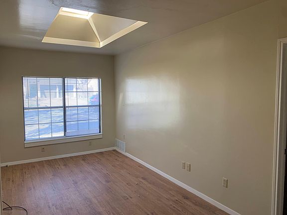 4th image of 7201 Sir Gawain Dr