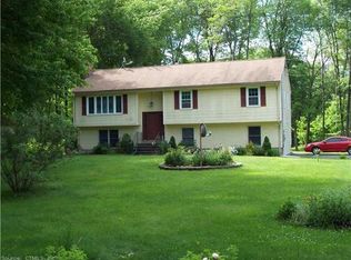 984 Shuttle Meadow Rd, Southington, CT 06489