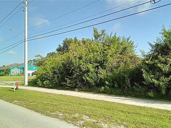2nd image of 8726 101st Ave