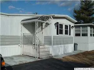 11 Meadowlark Ln photo 1