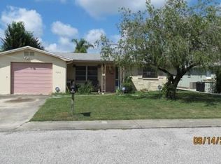 7035 Parrot Dr, Port Richey, FL 34668
