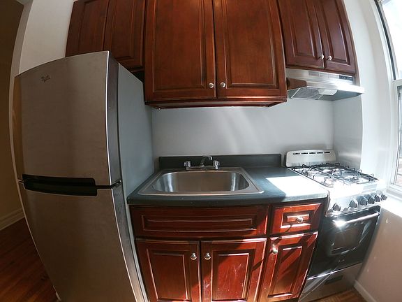5th image of 62-82 Saunders St #I