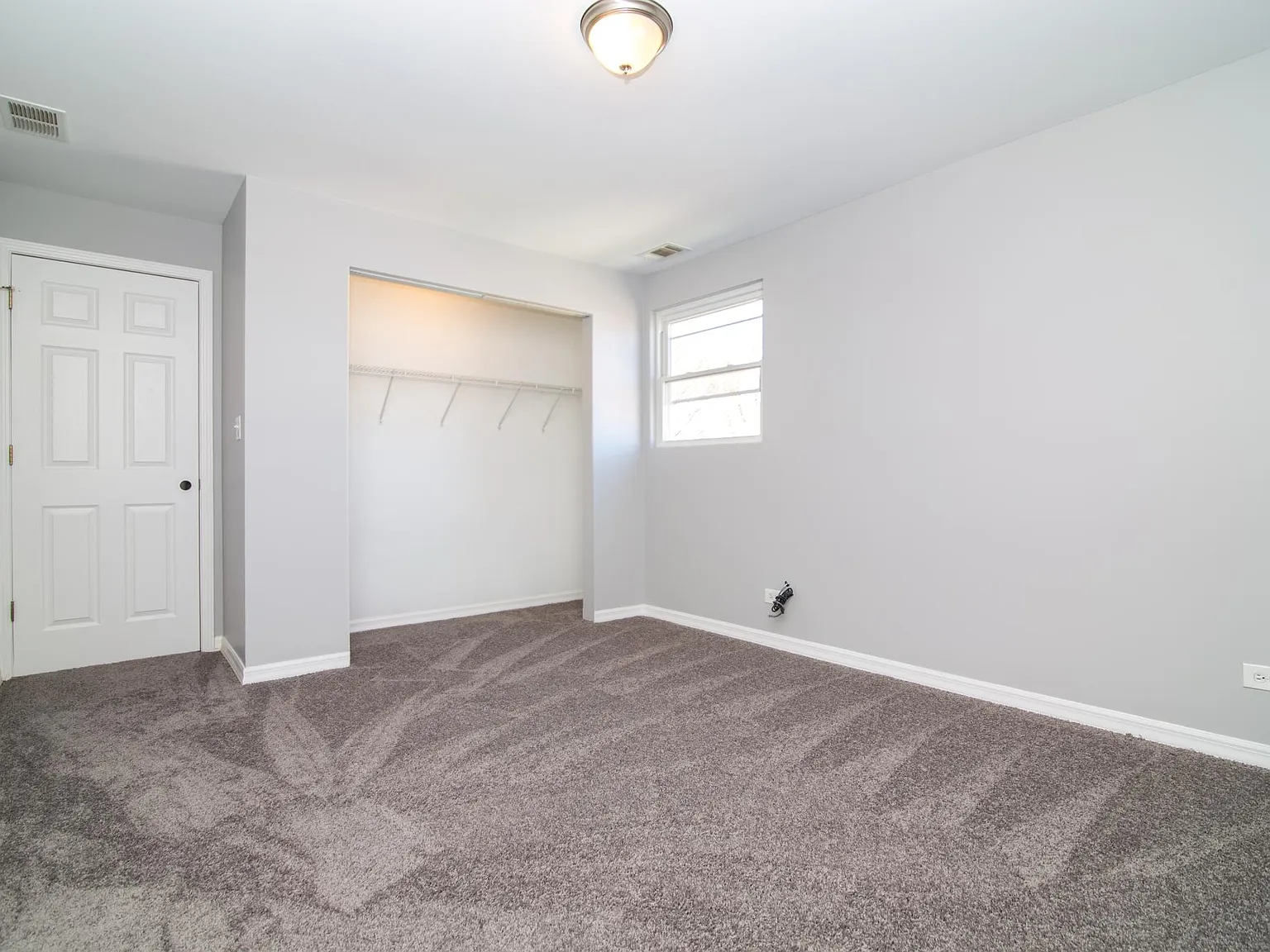 805 N 20th Avenue — Photo 2
